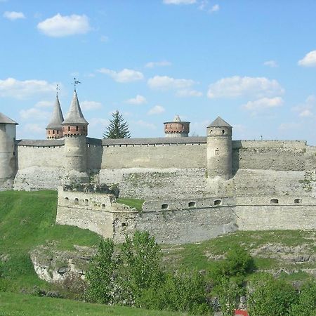 Апартаменты Вероника Кам'янець-Подільский Екстер'єр фото